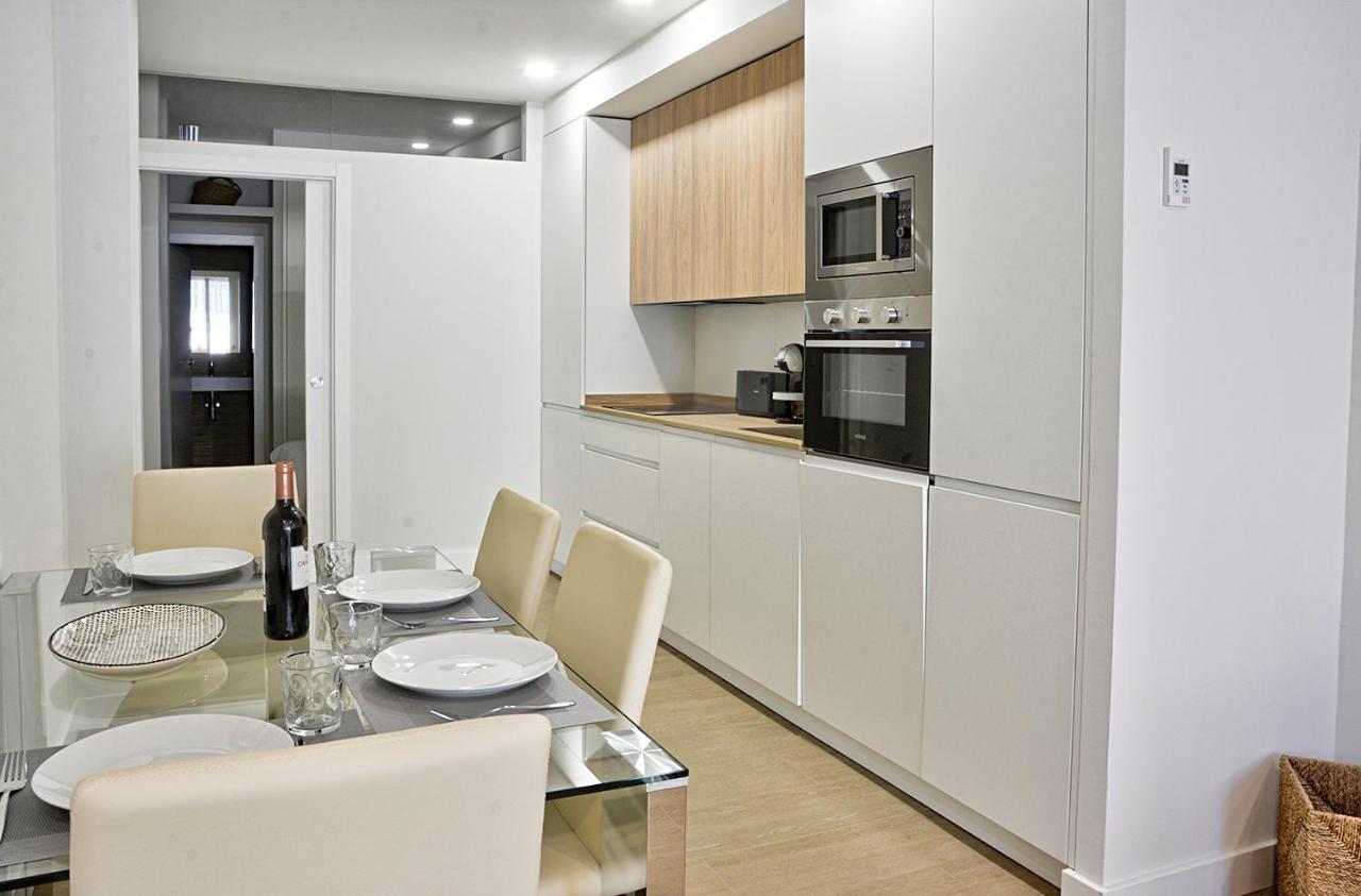 Apartamento De Dos Dormitorios En Triana Sevilla Eksteriør bilde