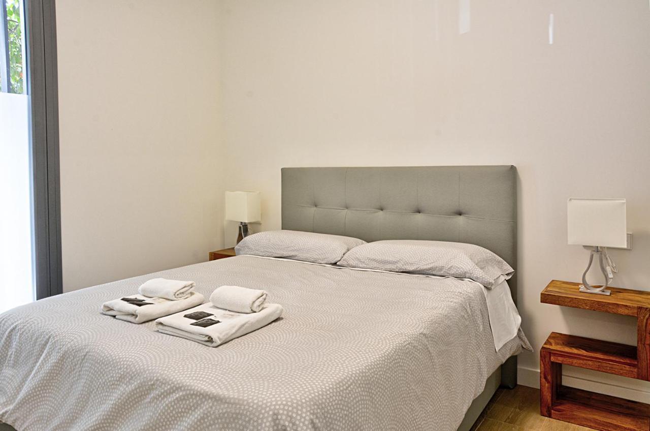 Apartamento De Dos Dormitorios En Triana Sevilla Eksteriør bilde