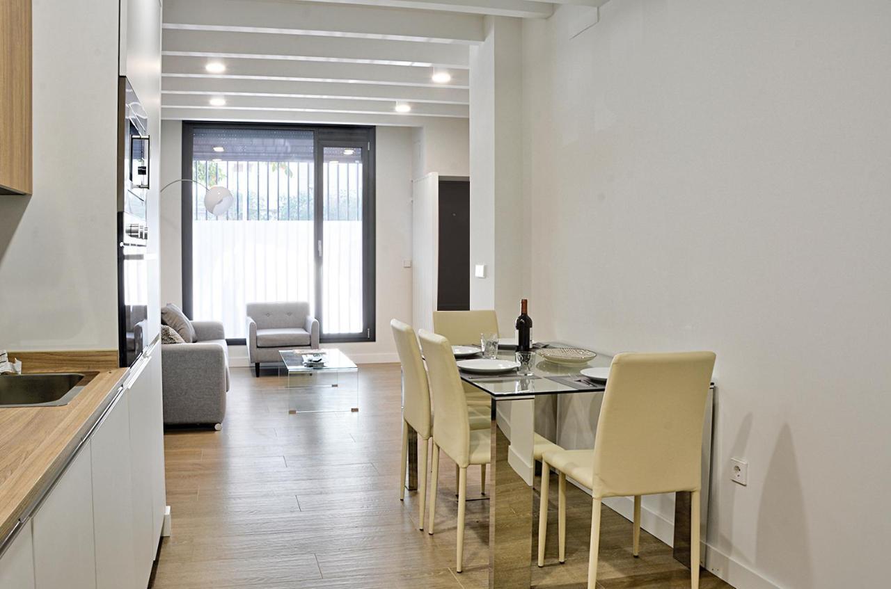 Apartamento De Dos Dormitorios En Triana Sevilla Eksteriør bilde