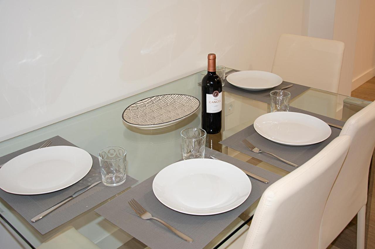 Apartamento De Dos Dormitorios En Triana Sevilla Eksteriør bilde