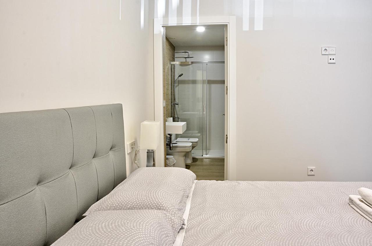 Apartamento De Dos Dormitorios En Triana Sevilla Eksteriør bilde